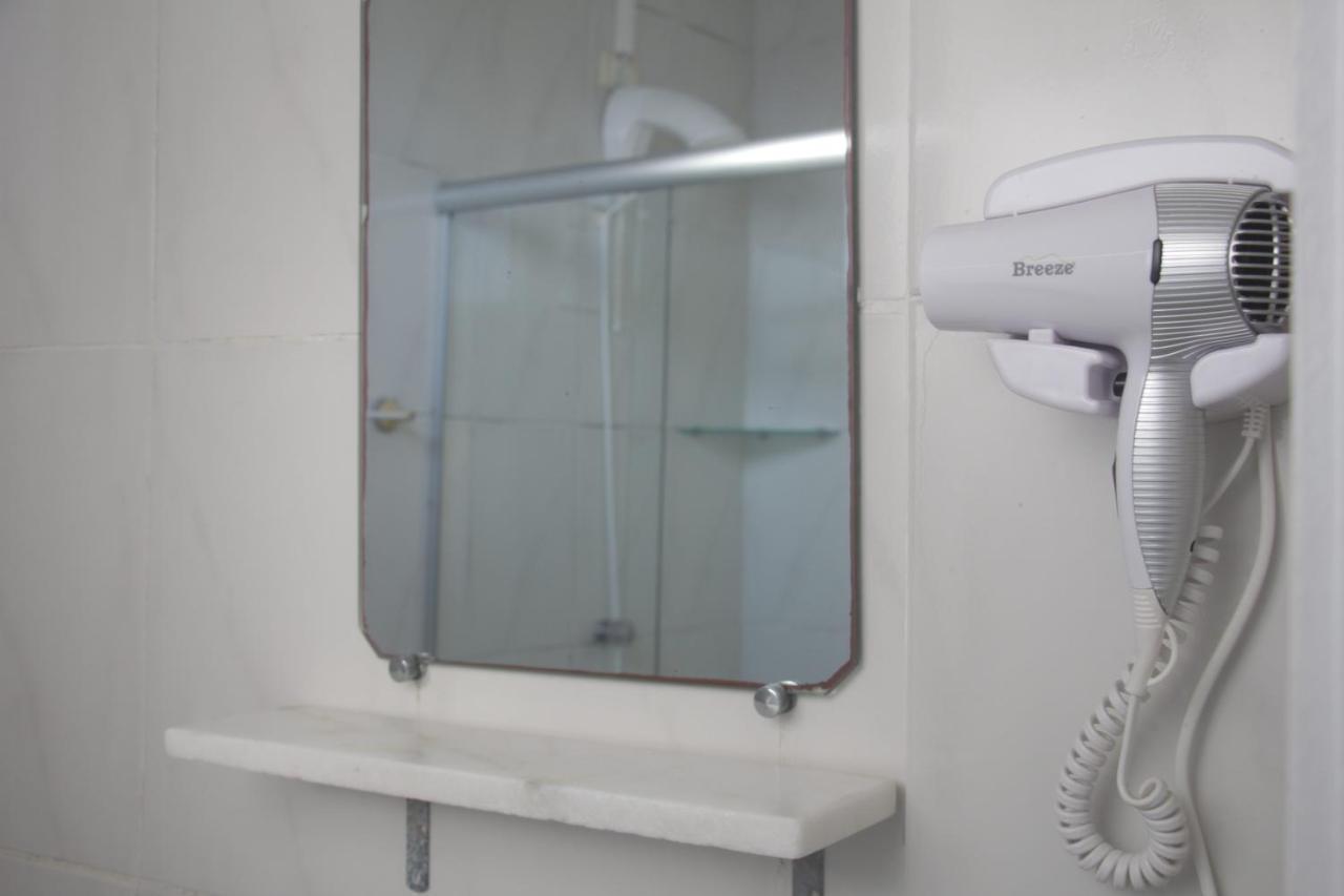 Hotel Brasilia Куритиба Екстериор снимка