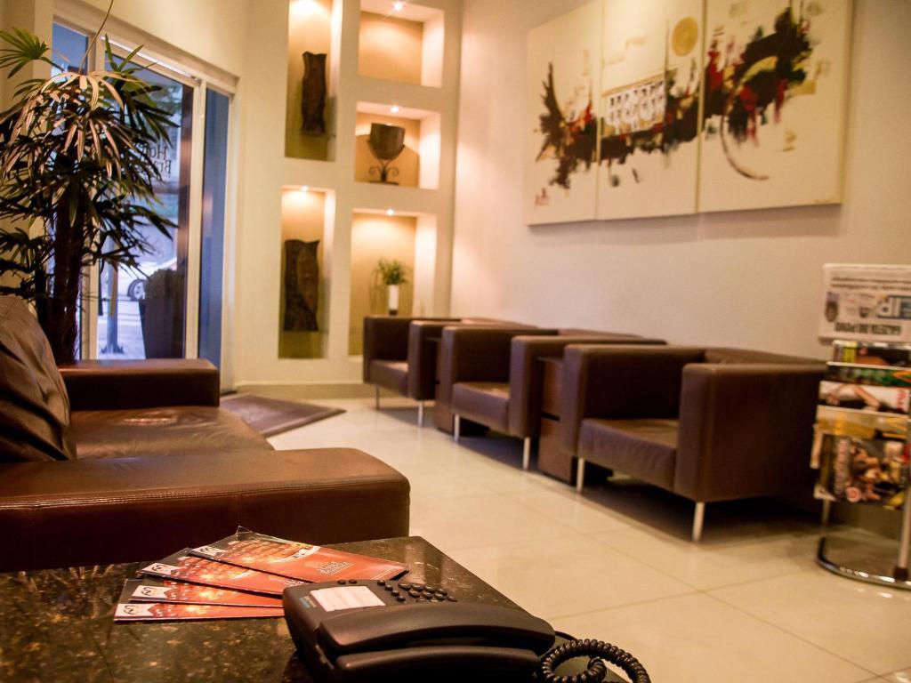 Hotel Brasilia Куритиба Екстериор снимка