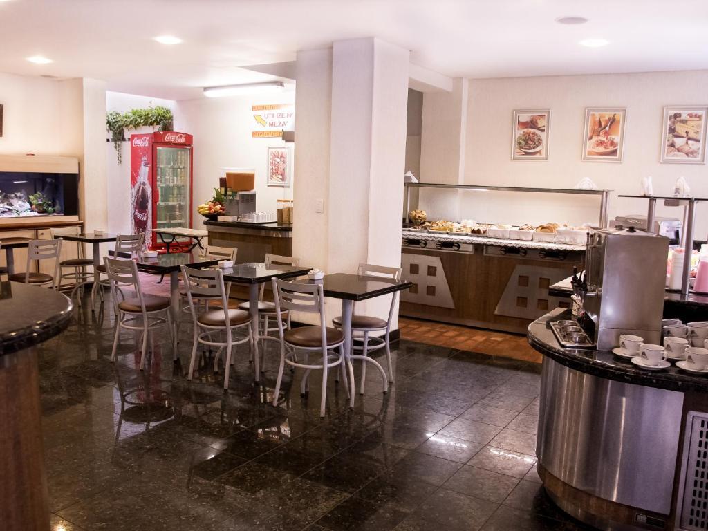 Hotel Brasilia Куритиба Екстериор снимка