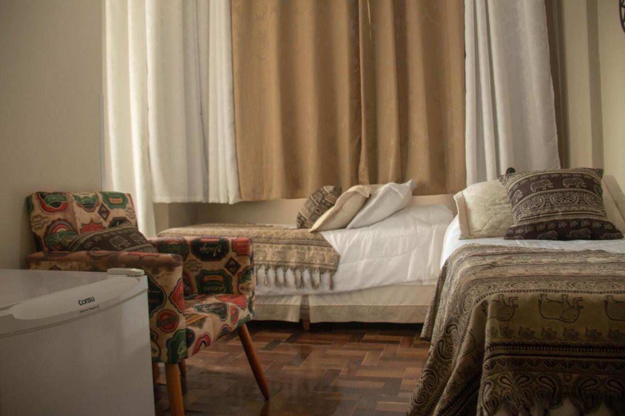 Hotel Brasilia Куритиба Екстериор снимка